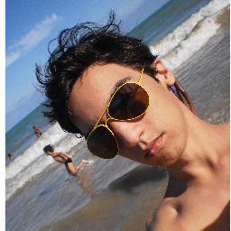 Sem duvidas nenhuma nem eu sei direito mim descrever kkkkkkkkkk, vivo cada dia e momento como ele merece ser vivido !