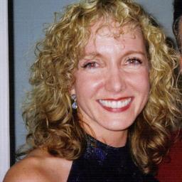 Proud mother, Teacher, developing Triathlete, Half- marathoner, Health and fitness blogger and heart patient. Encouraging others toward fitness. Tweets by TJR.
