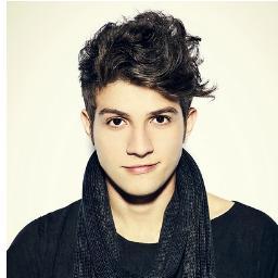 Fã Clube Dedicado ao , Chay Suede a razão da minha vida, Vicio sem vim, em seu sorriso posso encontrar a minha felicidade @ChayLeao since: 18/03/13