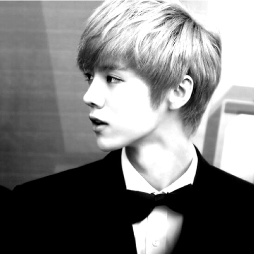 EXO-M's cold hearted visual.