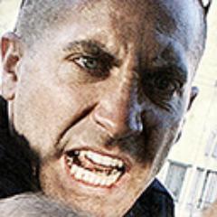 8月17日(土)、丸の内TOEI ほか全国ロードショー。全米屈指の危険な街、L.A.サウス・セントラル。年間犯罪数103,480件、5分に1件 事件が起きる場所―。凄まじいリアリティとかつてない臨場感でえぐり出す犯罪最前線！その全てを【ゼロ距離】で目撃！