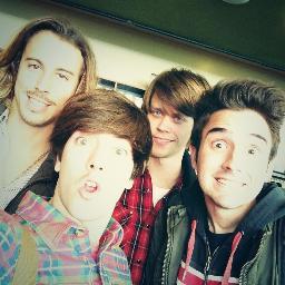 Twitter dedicado a los chicos de #Malcom | Escuchalos acá: http://t.co/4wtAHsSuWi | Unite al fans club: http://t.co/FQrcVdVKaH