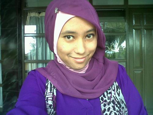 Mahasiswi S2 IPB | ♡culinery food| ♡watching movies.idealis.moody.always optimistic |allah always beside me