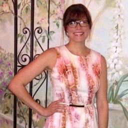 ELA teacher. Former journalist. Loves learning, kickball, dodgeball and playing(not watching) football.