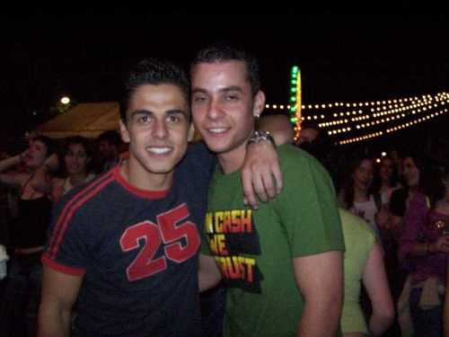 _Ricky_65's profile picture. José Ricardo
24 Años
Me Quieres Conocer Más?¡
Follow Me