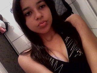 “Me ame ou me odeie, ambos estão a meu favor. Se você me ama, eu sempre estarei em seu coração, se você me odeia, eu estarei sempre em sua mente