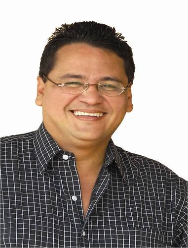 ¿Cómo hago para posicionar mi marca o negocio? te ofrezco mi estrategia:Jingles cantados para posicionar tu imagen personal o comercial.+584121941437