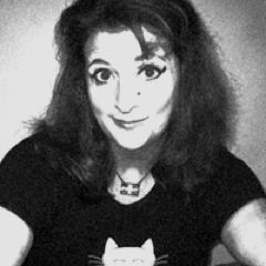 News director of https://t.co/Aq00jnoBXO - an offbeat pop culture and political satire blog and house laborer at Urban Urchin Art.