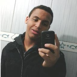 SEMPRE GOSTEI DE SER DIFERENTE, PORQUE NAO QUERO SER PADRONIZADO IGUAL A TODOS ,PORQUE TENHO MEU ESTILO E MINHA MANEIRA DE SER SEM PRECISAR COPIAR (: