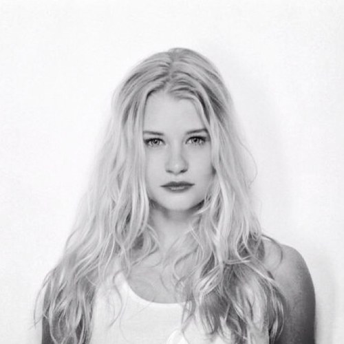I'll always be his butterfly. For my story, follow @Jola_RP. #Jola