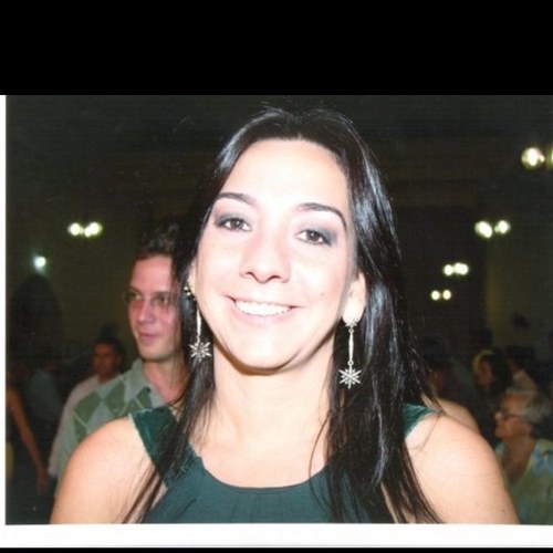 Relações Públicas, Produtora de Eventos , Professora de MBA,Atleticana, Roqueira. Tantas coisas para não ser uma só, e posso ser mais o que eu quiser.