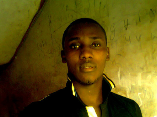 %W¤|F% *Shapeshifterx* #TeamManUnited. #TeamAries .:#TeamBestMUM.  #TeamFollowBack.  #PowerBrokers. #PlayMakers. Life is Sweet Only if U know Your Onions