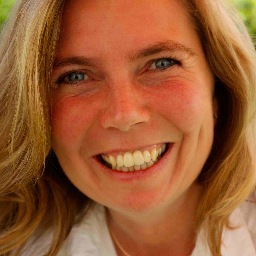Heilpraktikerin Regina Linde spezialisiert auf Allergie-Behandlung mit Mitteln aus der Natur