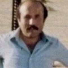 Devlet Memuru emeklisiyim spor ve müzikle uğraşıyorum Manisa İli Şehzadeler İlçesinde İkamet etmekteyim.