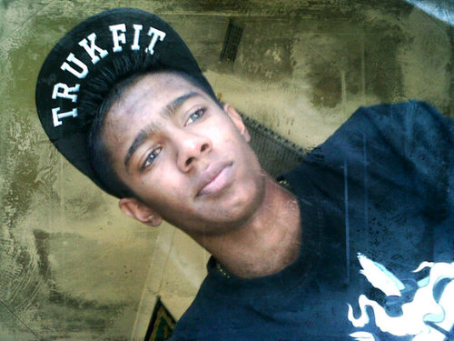*FoLLoW mE iLl fOlLoW u baCk !