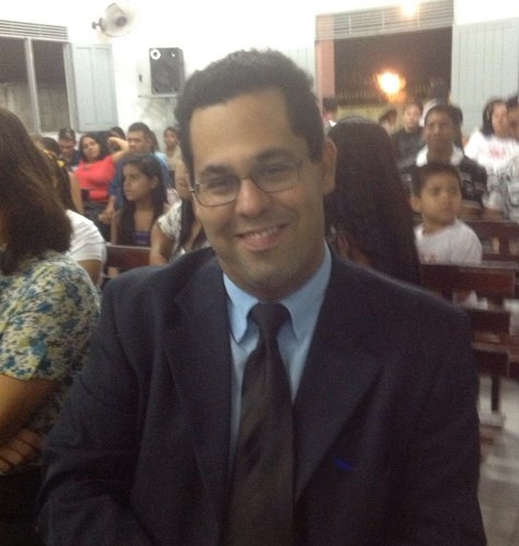 Apaixonado por Cristo e por minha esposa.