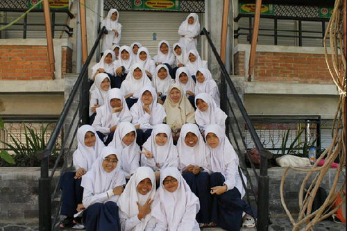 delapanEforce's profile picture. Forza @EFORCE_11  #ABY11#BigFamily #EmangKece #AlwaysRememberDARA #HO'YA #2012/2013 @smpit_abubakar