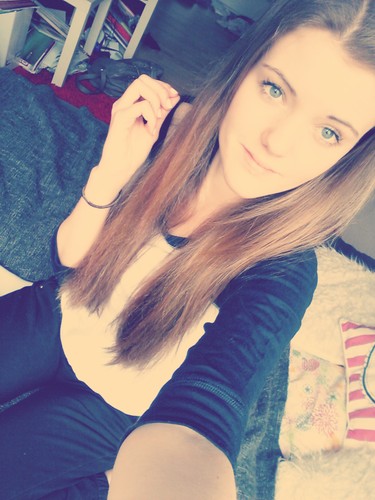 instagram: nina_bartsch