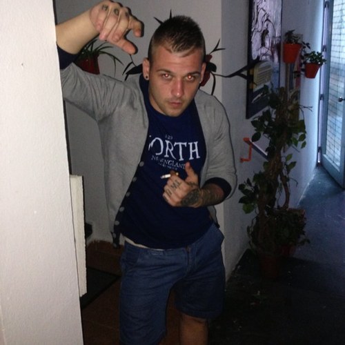 toni_25_4's profile picture. 