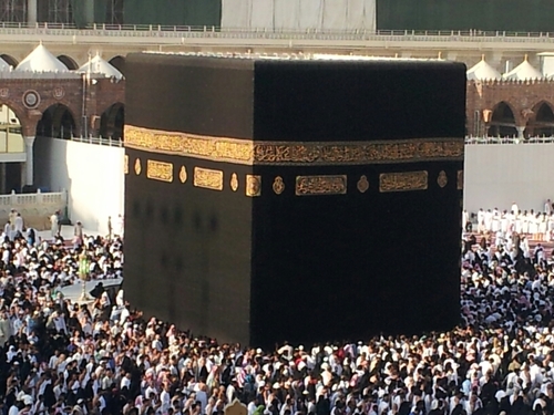 ‏سعودية الأصل ولا يهمني رأي غير السعوديين