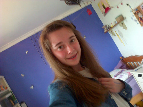 New twitter -@Hannahbil.  :)