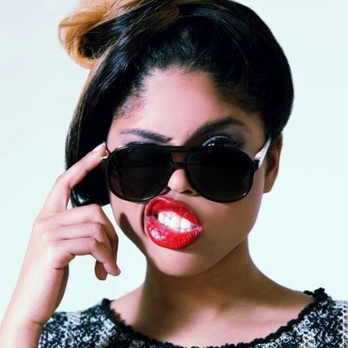 AlleyandEye's profile picture. Fashion, Custom, Designer, and Vintage Eyeframes 

IG: AlleyandEye
Custom Orders Available.
Email: Alleyandeye@gmail.com
Owner: @nochaserash