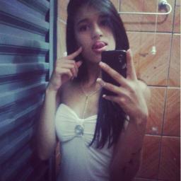 Não existe amor impossivel, e sim pessoas incapazes de lutar por ele, com medo de se entregar e ser feliz .