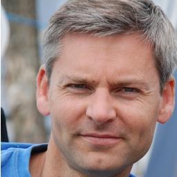 Rgeurtsen's profile picture. Dad - soccerplayer - guitarhero - print - delaMontagne - macfan