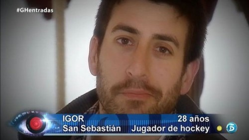 Twitter que lucha contra las mentiras de los gobiernos, intentamos despertar borregos dormidos, abre los ojos, no los ves no los percibes pero están ahí.
