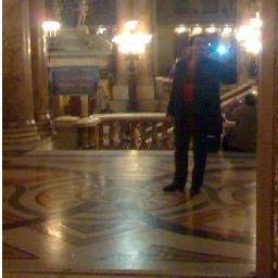 RodrigoLouvre's profile picture. Ciudadano de un mundo por reinventar.