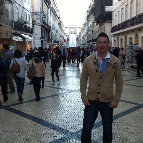 unigroo's profile picture. 