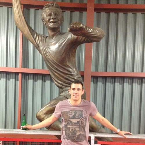 alexmilo7's profile picture. Sparks