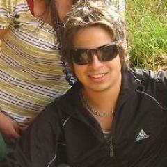 Ingeniero en transporte maritimo & piloto de motocross
http://t.co/XoZn6u3vVF