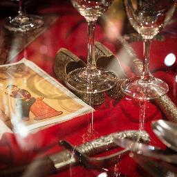 Capturing the spirit of ‘Chor Bazaar’ or ‘thieves market’ within its kaleidoscopic interior, Chor Bizarre serves authentic Indian cuisine in a unique atmosphere