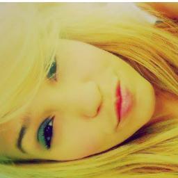♀Sou aquela que fica vermelha a toa,que sonha ,aquela que voce nunca vai entender !♀http://t.co/DYA2egMGHg Ráwr