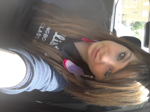 follow me people i will follow back) ping me bitches 273B66F5