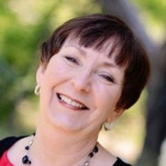Dianne's mission is to teach everything she knows about happiness to empower you to claim the happiness you deserve and share it with the people in your life.
