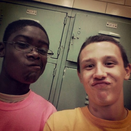 Aye its me Joey! Ima freshman i go to lhs i love football, basketball, and track! I start qb at lhs 4 freshman & jv! And im single ! So ladies hmu!!