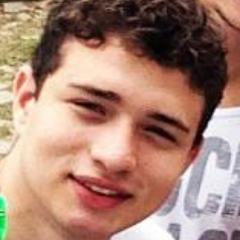 Estudante de Administração, Stan e está pouco se fodendo para sua opinião .