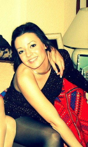 almudenacuenca's profile picture. Vive y deja vivir. Intenta ser feliz en cada momento :) Estudiante de Periodismo en la UCLM