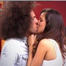 Apoyando a Muerte a mis Muñekos hasta el ultimo dia de mi vida os adoro @SoniaZWallsGH14 y @Kristian17gh14 Gracias 100% Con la familia Walls Gómez Os quiero