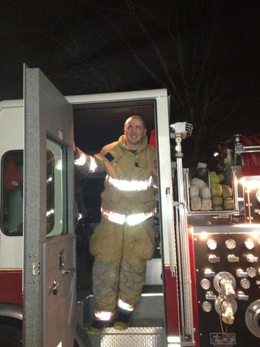 #TeamFollowBack  #Sports #FireFighter  #TeamSingle #Trucks #MuscleCars 
Get to know me!