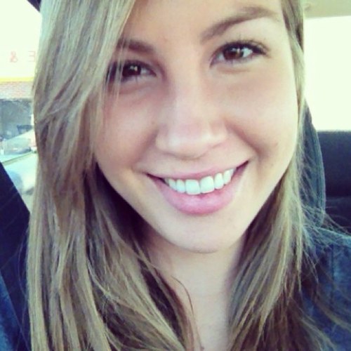 leahnicole06's profile picture. 