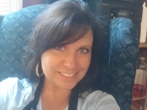 JeaninePoarch's profile picture. I have two kids Jess and Gavin, married to my best friend Richard and Life Is Good!