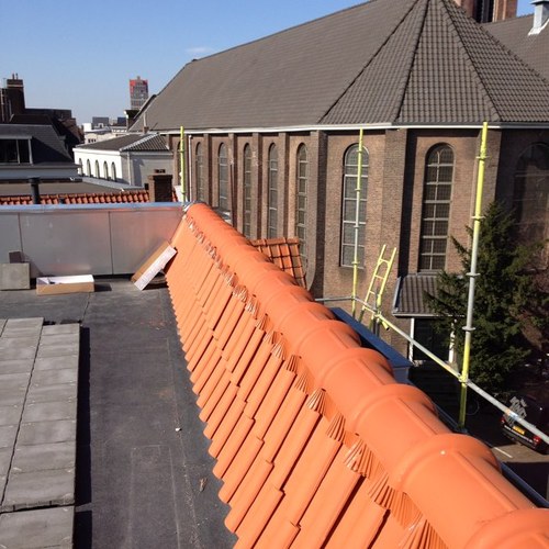Beekman Dakwerken | Dakdekker Nodig ? 
24-uur Service
Telefoon: 075- 772 00 85 
Mobiel:     06-473 32 322
E-Mail : Info@beekmandakwerken.nl