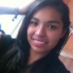 son una chica k estudia y me considero divertida y super alegre