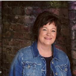 Wife, mother, daughter, sister, auntie, child of God.
Special Education Para Educator, volunteer, It Works distributor.