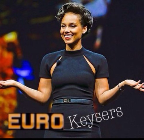 Primera cuenta dedicada a Euroclub y Alicia Keys. Todos los días en EuropaFM de 21:00 a 23:00. ¡¡ON FIRE!!