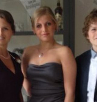 laaris94's profile picture. 