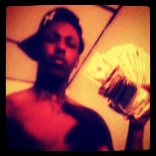 Fenkell The jungle & Im through that bitch like im tarzan! free my real niggas i dont play roles# getithowulivebum#